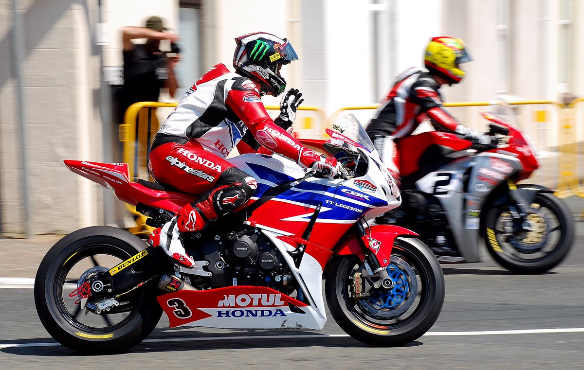 MrB1000RR's tweet image. 