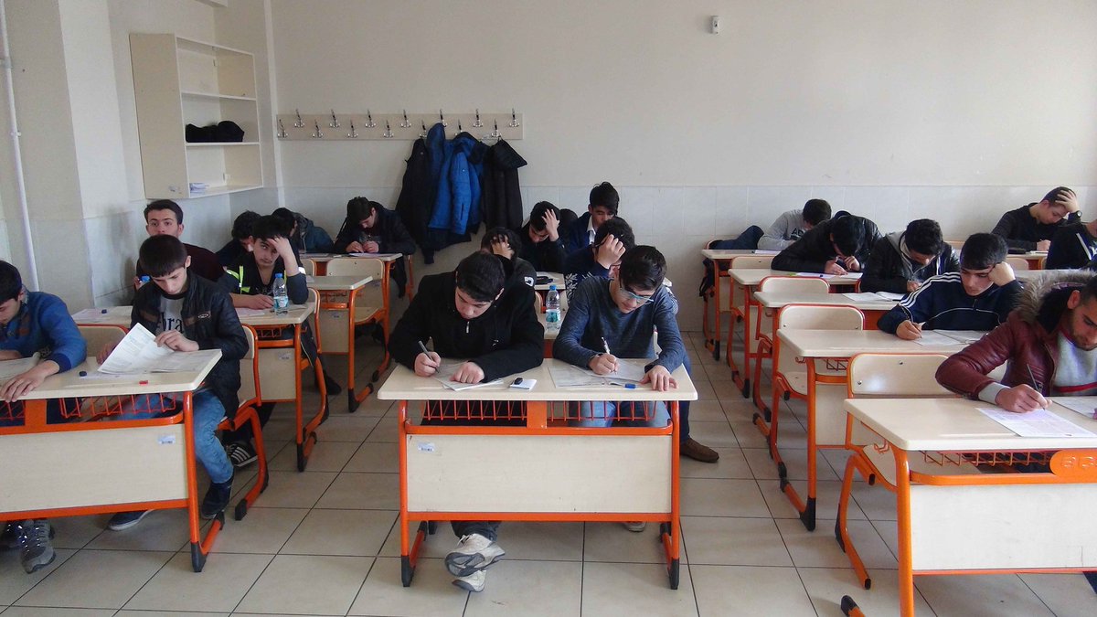 #SiyerSınavı 
Peygamber Sevdasının memleketin her tarafını kuşatmış olması, geleceğe ilişkin bir umut olmuştur.