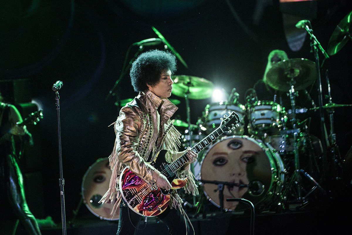 Housequake's tweet photo. Prince at Smukfest in Skanderborg, Denmark. August 7, 2013
 all photos ©Steffen Jorgensen https://t.co/E6Rxkguabj