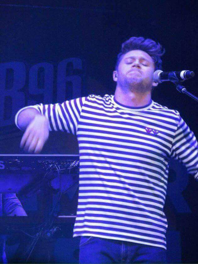 polanddms3's tweet photo. Hej ho
Jako ze jest glosowanie na Nejla to robie losowanie z nim !

Warunki
 !mbf
 !Rt tweetow w przypietym
 !Fav 
 
I ostatnie
  !!Napisz dlaczego to ty powinn*s dostac to dm !

Losuje jutro o 20 !

I'm voting for #SlowHands by @NiallOfficial for #BestLyrics at the #iHeartAwards https://t.co/ByJ1Y50MCD