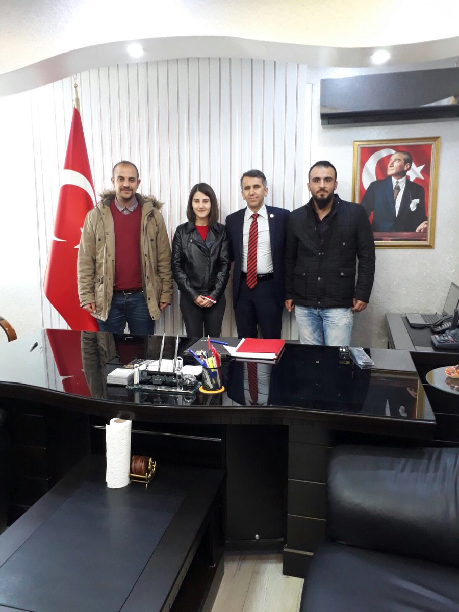 Atanamayan Öğretmen Platformu Grubu ile bir araya geldik.
Sorunlarını dinledik.
Çözmek için mücadele etmeye devam edeceğiz!