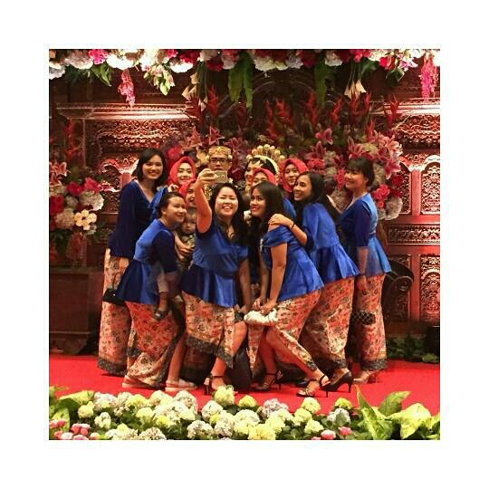haliabutra's tweet photo. #weddingintatezza @aramintaa 💋💕 https://t.co/2L5srrbnxq