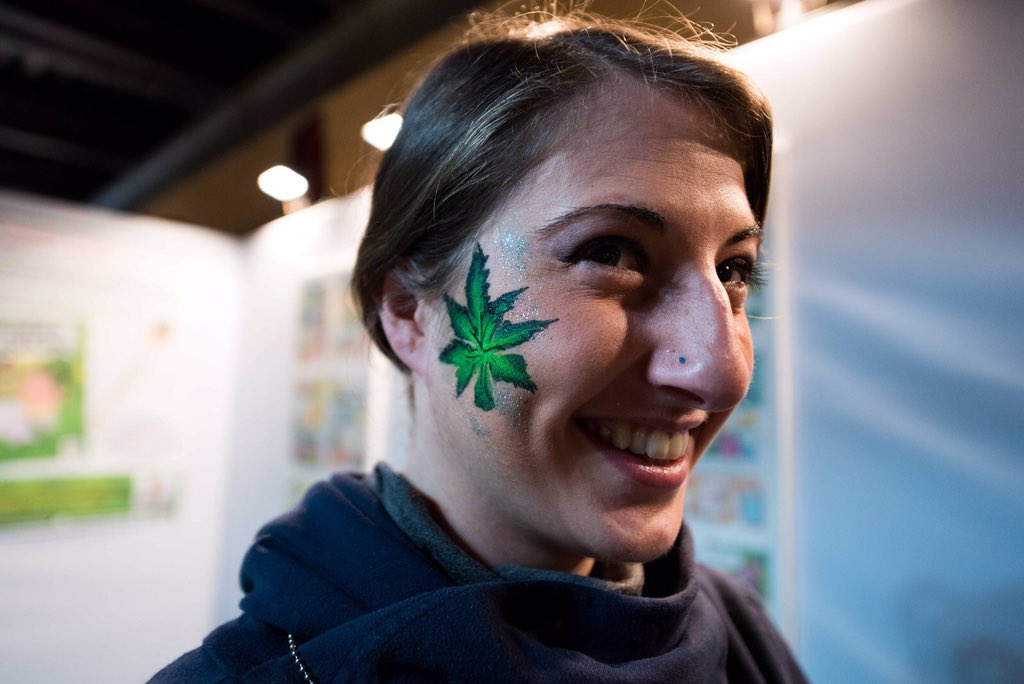 Anche oggi a #CanapaMundi migliaia di persone e tanti sorrisi!! #Hemp #canapa #CannabisCommunity #Cannabis