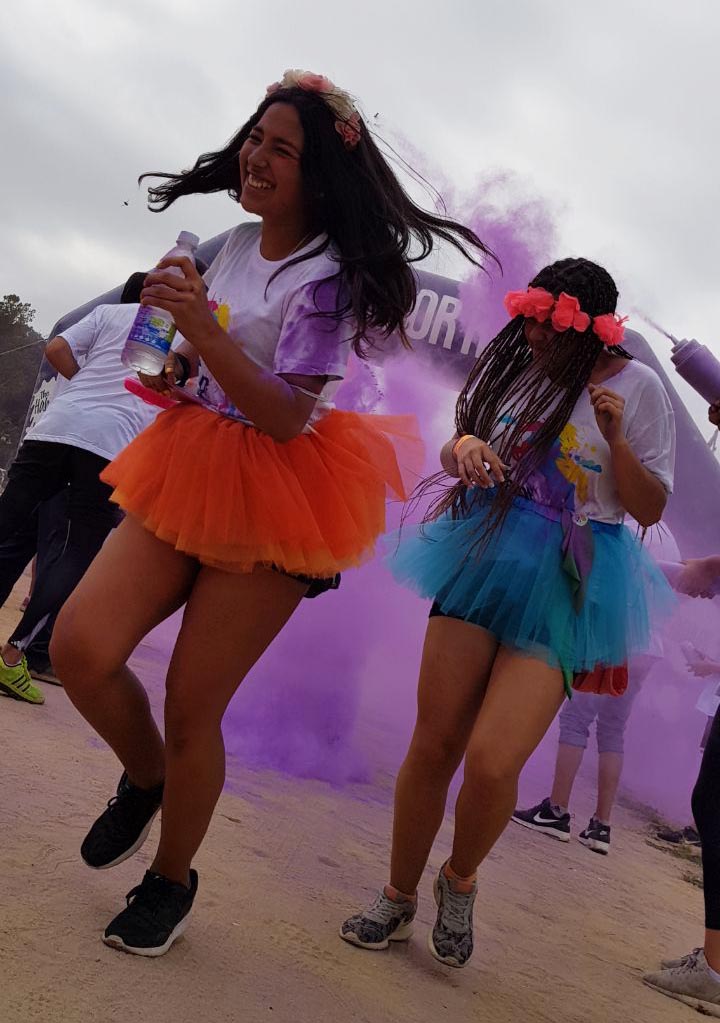ColorRunChile's tweet photo. ¡Colores y espuma en el @V_Sporting de #ViñaDelMar!  😍#TheColorRunDream https://t.co/FfcOcABkxC