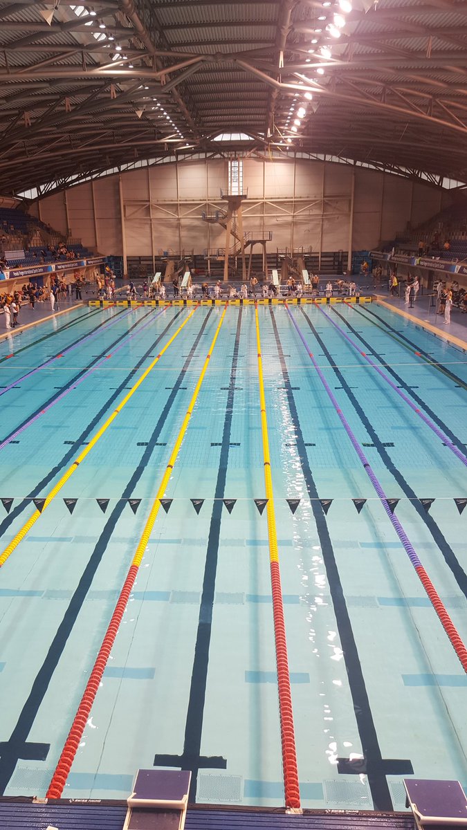 Taking a break from competing to cheer on @Exeter_Uni_Swim, good luck for the rest of the day! #BleedGreen 💚