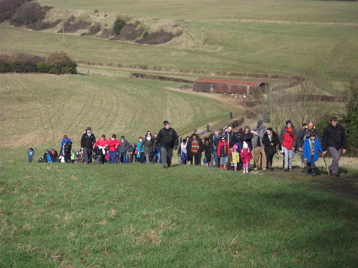 Founded Day Hike 2018 at Dunstable Downs Visitors Centre and approx 200 scouts and patents from Luton Scouts including 23 from Leagrave Scout Group walked the route from 13.00 to 15.30. A fantastic turnout. Well done to all.