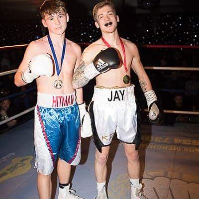 BoxingFour's tweet image. 