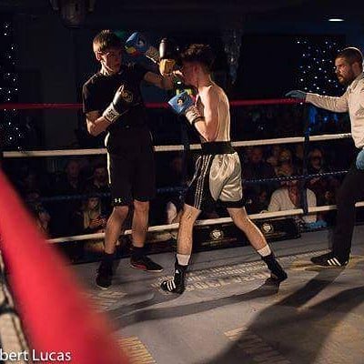 BoxingFour's tweet image. 