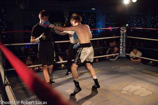 BoxingFour's tweet image. 