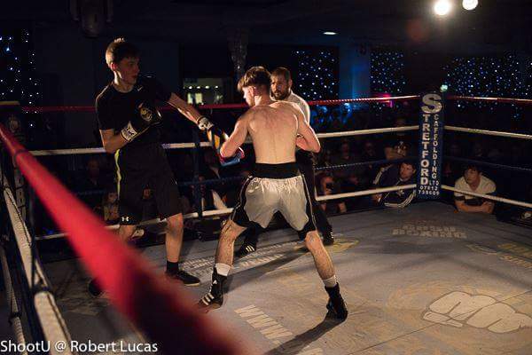 BoxingFour's tweet image. 