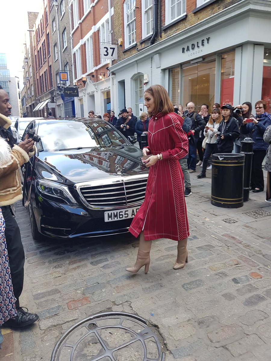 JSSFashionDolls's tweet photo. @OliviaPalermo at the  #PreenbyThorntonBregazzi fashion show. #OliviaPalermo #lfw #LondonFashionWeek #topshopshowspace #Floralstreet https://t.co/4O7LmF6wDJ