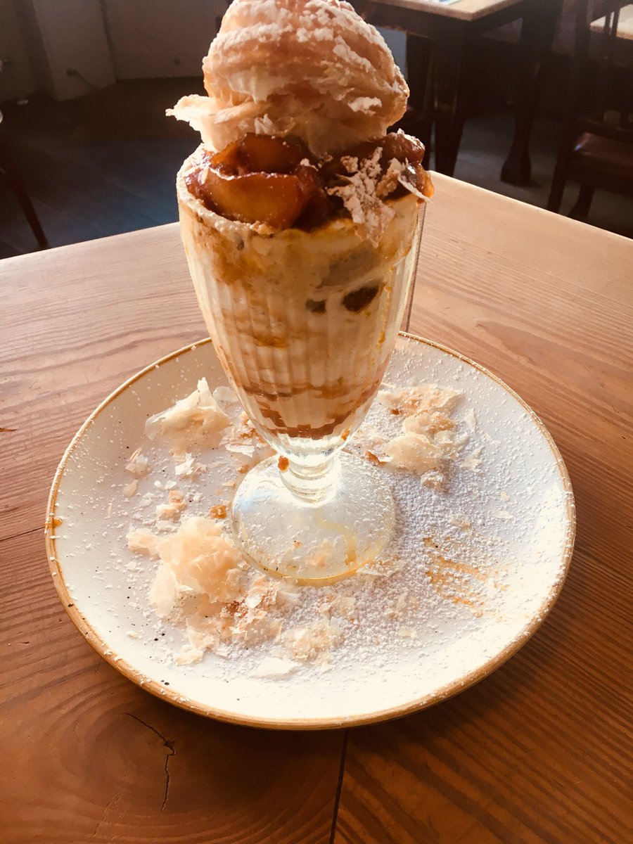 TheSurpriseSW3's tweet photo. The Surprise Ice cream Sundae ‘Brandy Pear Tatin’ @GeronimoPubs @YoungsPubs #bestpubinchelsea #sunday #lunch https://t.co/PkRWFwcfqC