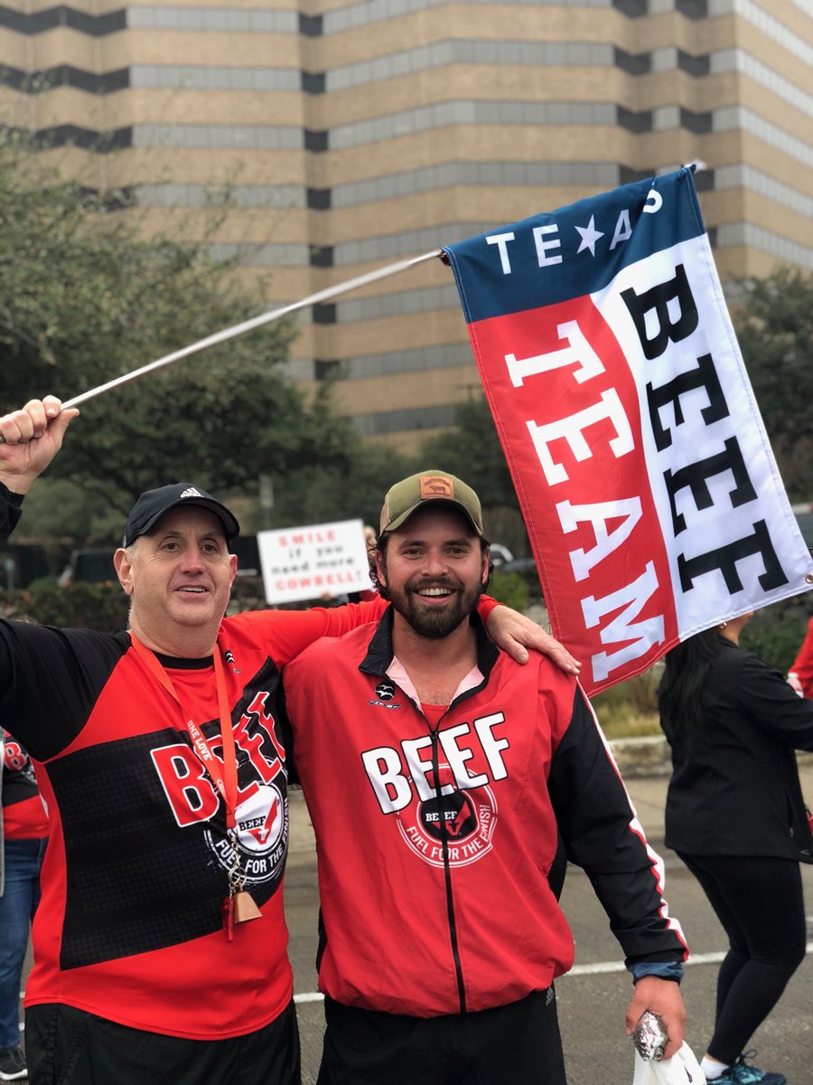 RangerCattle's tweet photo. Beef - Fuel for the Finish! #RangerCattle is running the #AustinMarathon marathon today with the #beefteam! 🏃 🥩 🥇 

#marathon #fuelforthefinish #local #justdoit #austin #atx #beef #wagyu 

@BeefLovingTX @BeefUSA @MyBeefCheckoff @BEEFMagazine https://t.co/KUK3Rwigh3