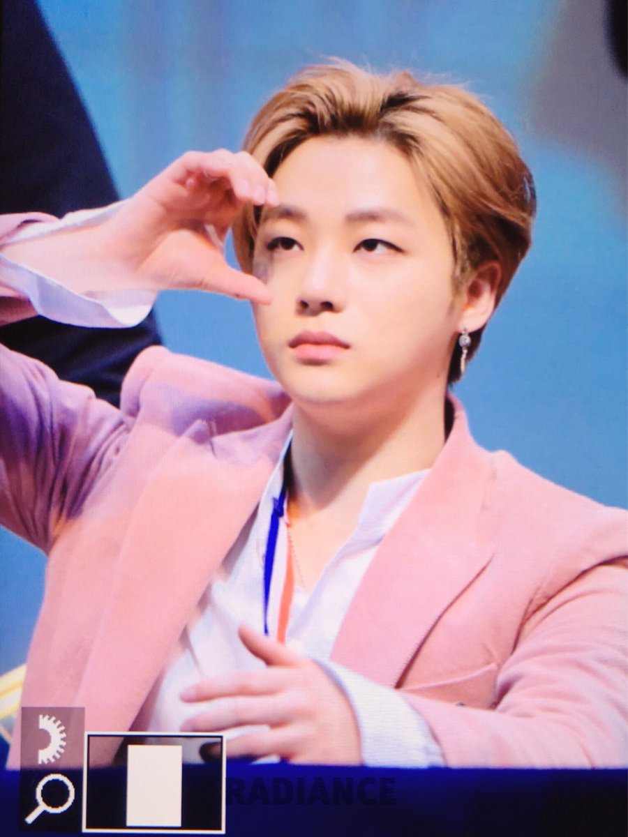 Radiance_JH's tweet photo. 180218

#진환 #iKON #JAY https://t.co/wM4X13F1cD