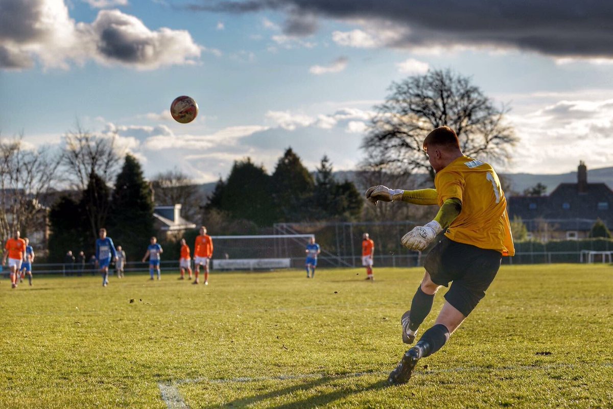 GWKeeping's tweet photo. 📸 @jimpollard10 in action wearing his #GWK #ProRoll’s for @swallownestfc yesterday. What a photo! 🌤 https://t.co/56LyJZQ5Cz