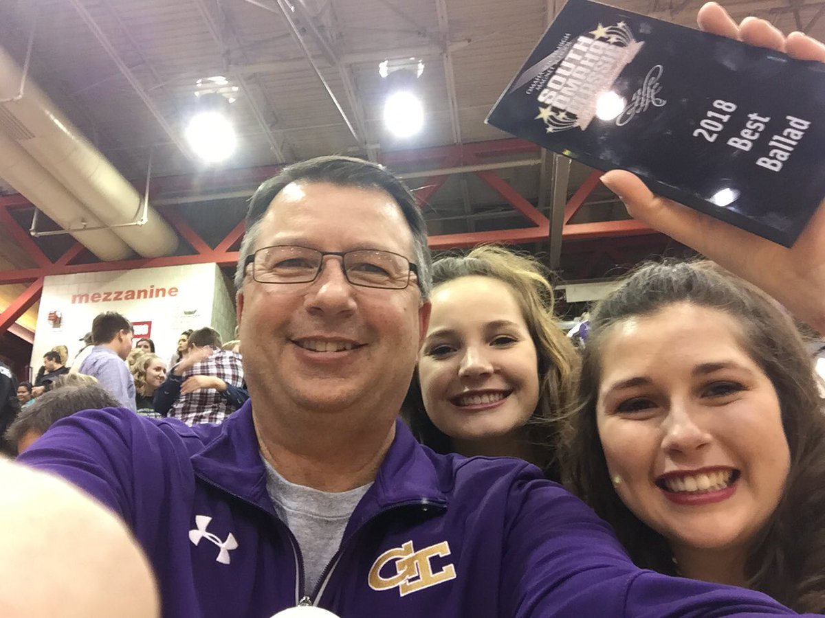briankort's tweet photo. Selfie time with @rkort16 & @MaddieGalusha at Omaha South Invite. #ultimateimage https://t.co/Hv4pubO1v2