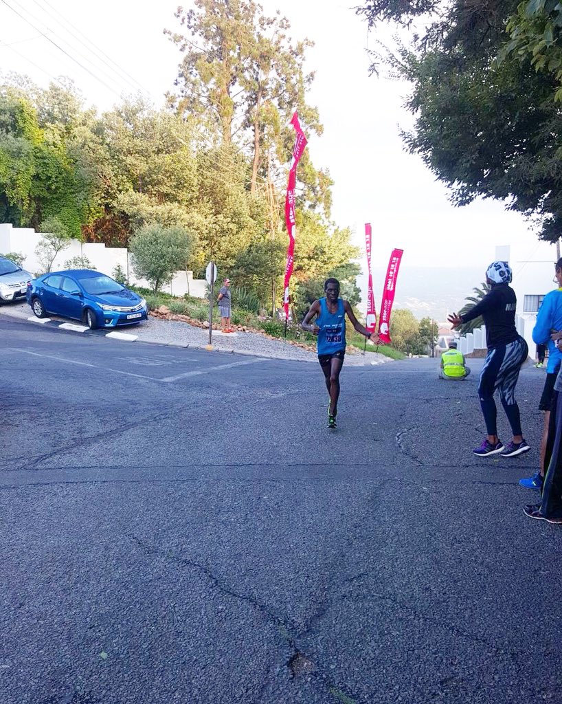 babaLatitia's tweet photo. #IMoveMe
@pirates21km entering king 👑 of the mountain ⛰ like
. #ASICSFrontRunnerZA #NOOSA_FF @asics_za @asicsfrontrunner https://t.co/mzOOPugcxq