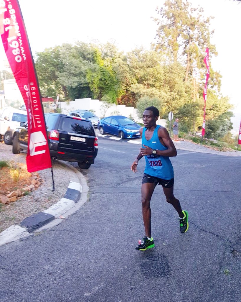 babaLatitia's tweet photo. #IMoveMe
@pirates21km entering king 👑 of the mountain ⛰ like
. #ASICSFrontRunnerZA #NOOSA_FF @asics_za @asicsfrontrunner https://t.co/mzOOPugcxq