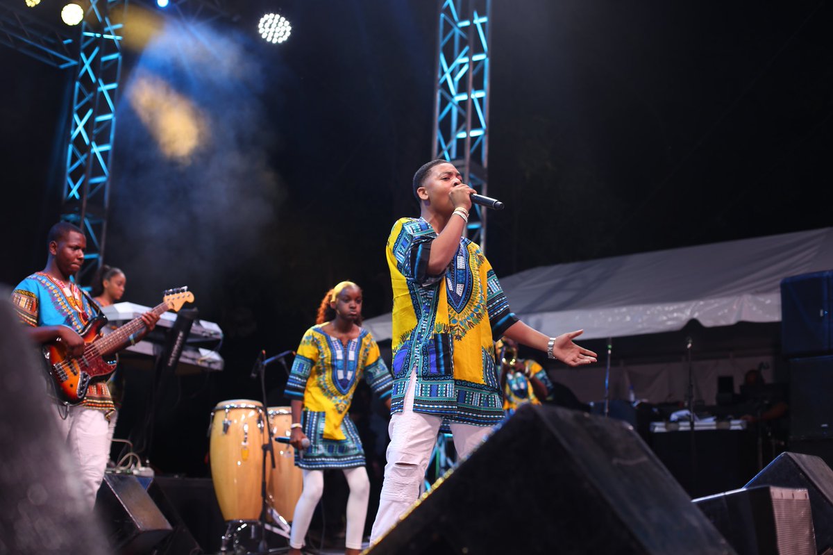 Timmaaay_'s tweet photo. Third place went to Grand Bahama’s very own St. George’s! They won $2,000! [🇧🇸🎤] #TMPBahamas https://t.co/1jANezaa0h