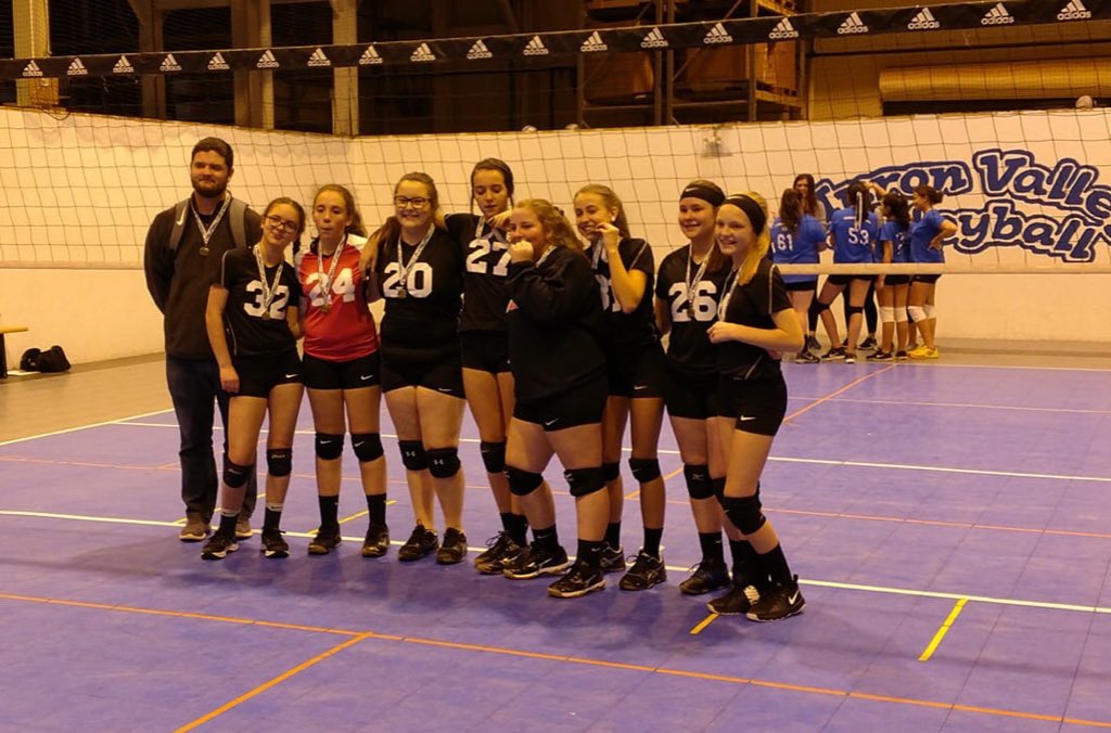 ymca_hitters's tweet photo. Good job girls! 14U Will took first in the silver bracket at HVVC!! https://t.co/oEXtJulHC5