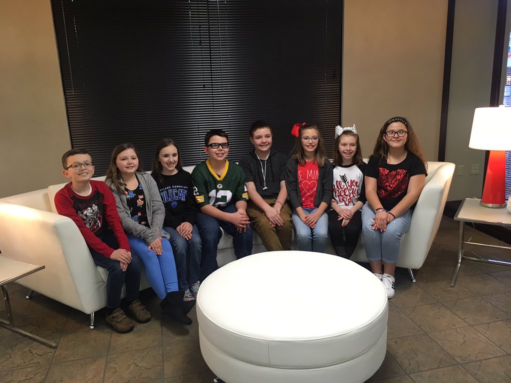 MistyWard78's tweet image. Our Highland Elementary #CmPS team provided their first back packs to children placed into emergency care this weekend! #fpspi #ServiceFirst #AServantsHeart    #FosterFriends #goodnews @JC_Schools