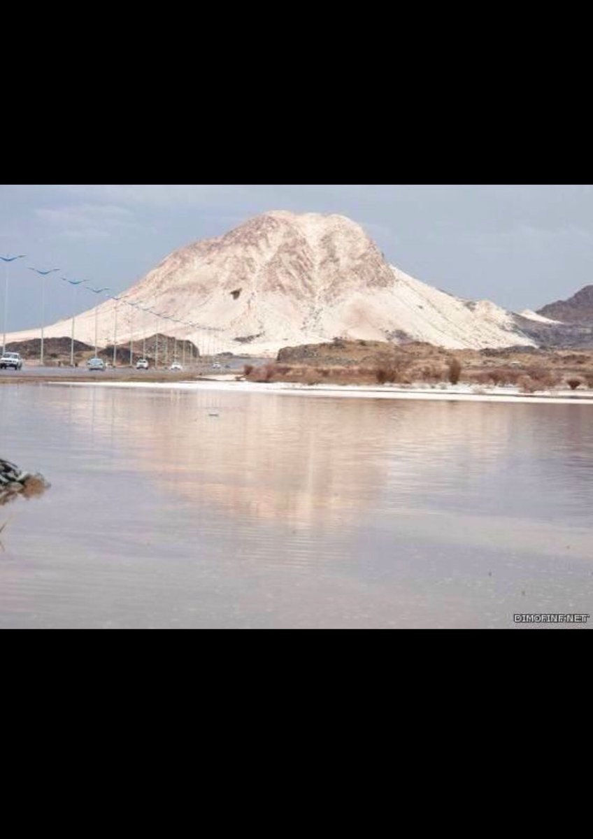 mesfer_s12's tweet photo. أموادع ديرتي وبلاد ربعي والموادع شين 

وتخاويني أدموع العين والاحزان في خطي

مع ذاك الطريق الي يسمونه طريق الرين

توادعني جبال الصايره وتقول لا تبطي 

#مسفر_ابن_سبعان https://t.co/X9VUmpdjvg