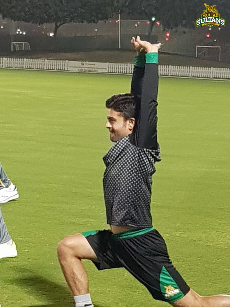 Sidraahmad19's tweet image. Hum Hai @MultanSultans @realshoaibmalik @iamAhmadshahzad  my hero come out of First net session #PracticeTime Iss Vaari, #SaadiVaari