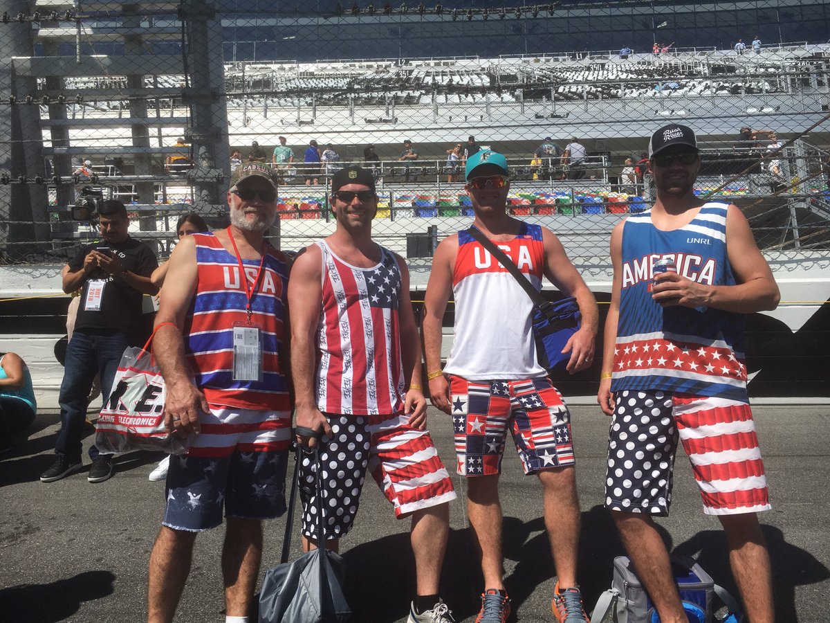 AarikNUM's tweet photo. #DAYTONA500 #Merica @unrlco https://t.co/2CKHAraC3r