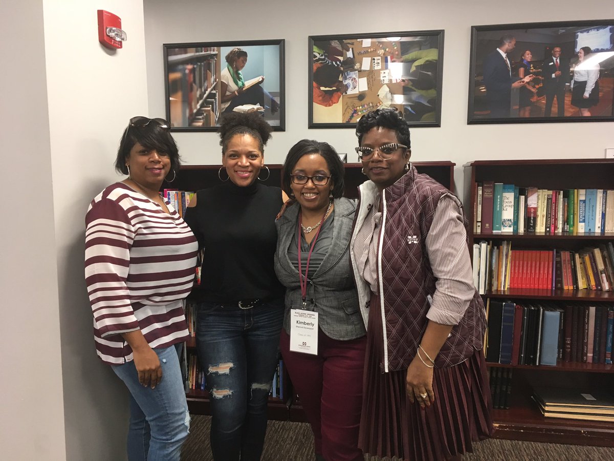 KimberlyLaTise's tweet photo. @lynn_spruill Having a blast at THE Mississippi State University! #BAW18 HailState!!!🐾🐾🐾 https://t.co/MqzxDLRKPe