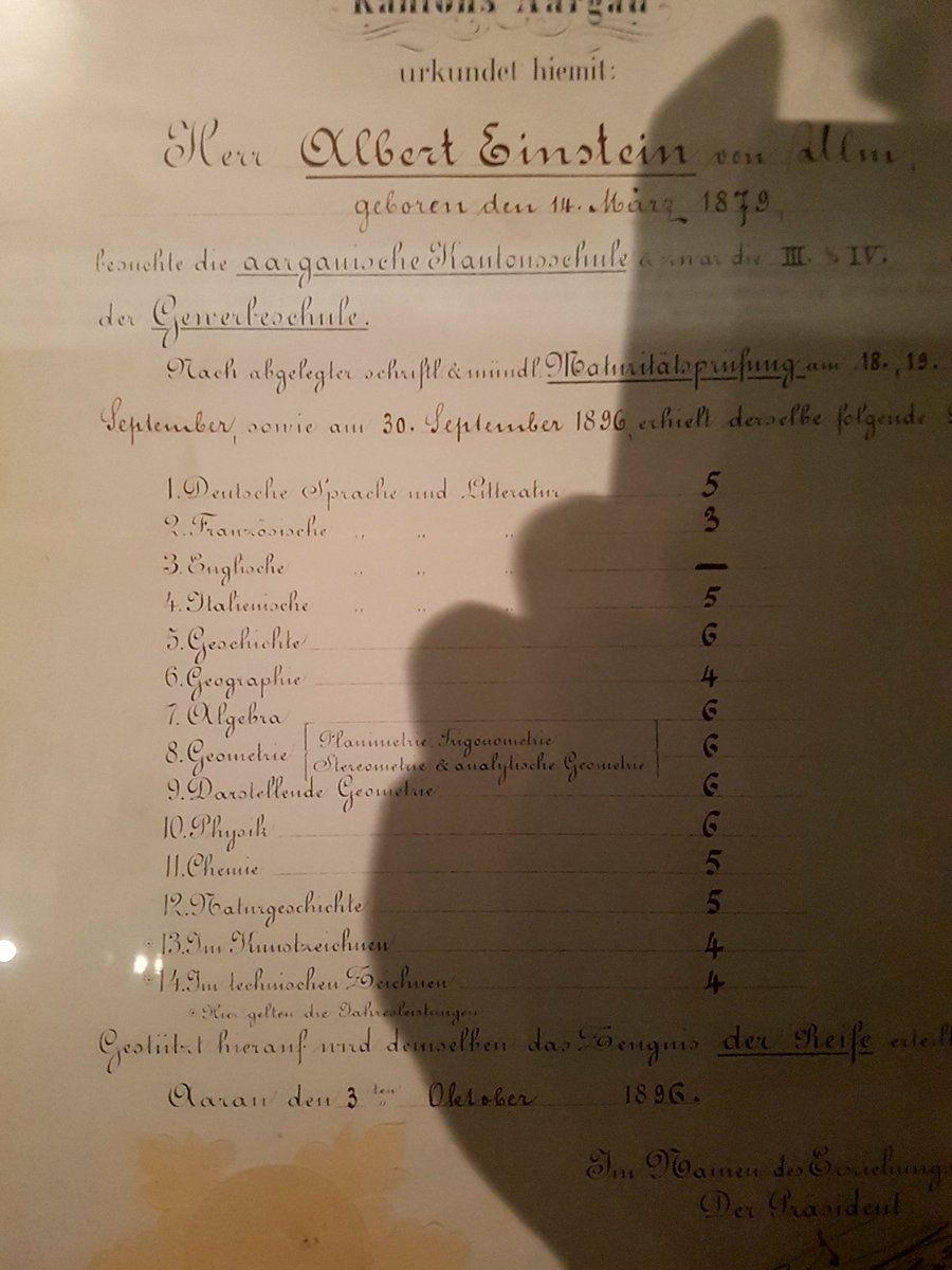 utcn6thform's tweet photo. Great day in Bern, including the a visit to the Einstein Museum, and a look at his school report! #UTC #physics https://t.co/JUU1XF63WM