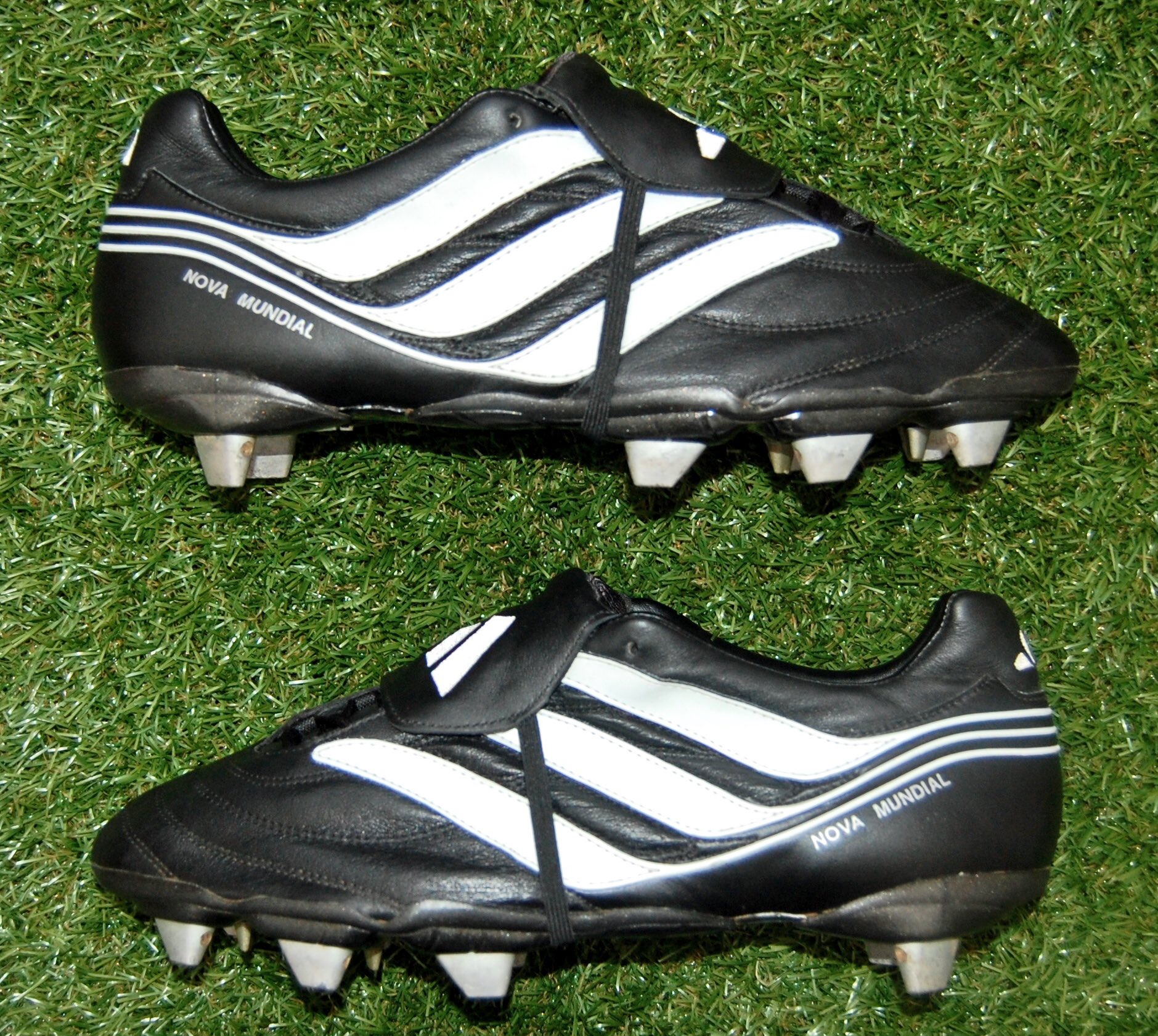 Adidas 2025 nova mundial