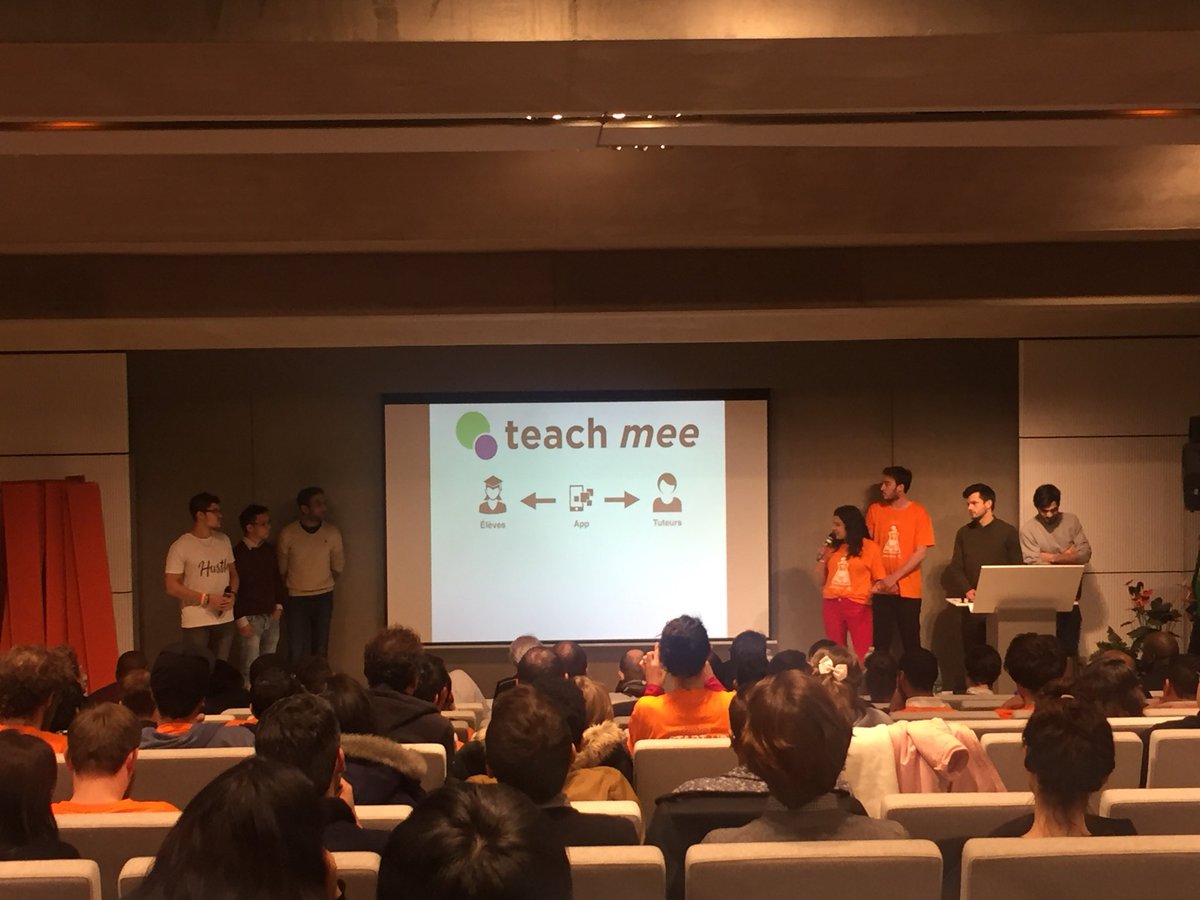 SWIOT2018's tweet photo. Dernière équipe ! Teach Mee, application de cours en ligne ! 
On attend les délibérations 🙌 #SWIOT #finale @criteo @Criteo_France #objetsconnectés https://t.co/lxYVsD6ByM