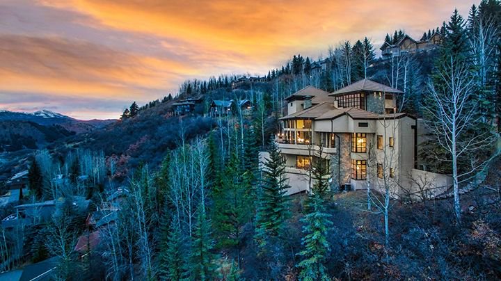 KF_Stratford's tweet photo. Off #skiing this half term? Read Joshua Saslove opinion on the #residential market in #Aspen: https://t.co/SVhy5AZk4M https://t.co/C1DuVAoorS
