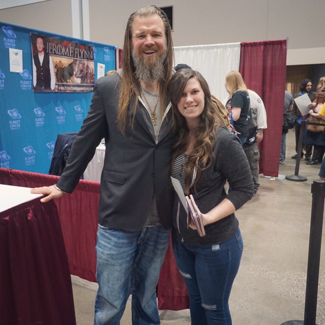 bbassinger1980's tweet photo. 😍 safe to say all 3 of us enjoyed meeting @RamboDonkeyKong, but especially Annabelle 😂 https://t.co/rC2d9O5pZq
