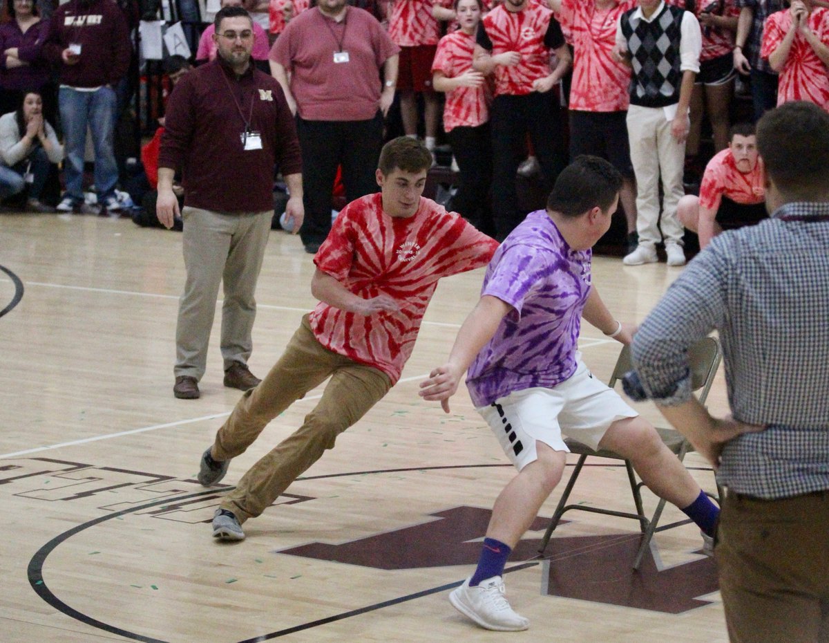 WoolieNewsPaper's tweet photo. 2018 Winter Carnival Day 5 Photo Highlights https://t.co/UfcgBa9B3y https://t.co/9a2MeUk4Dp