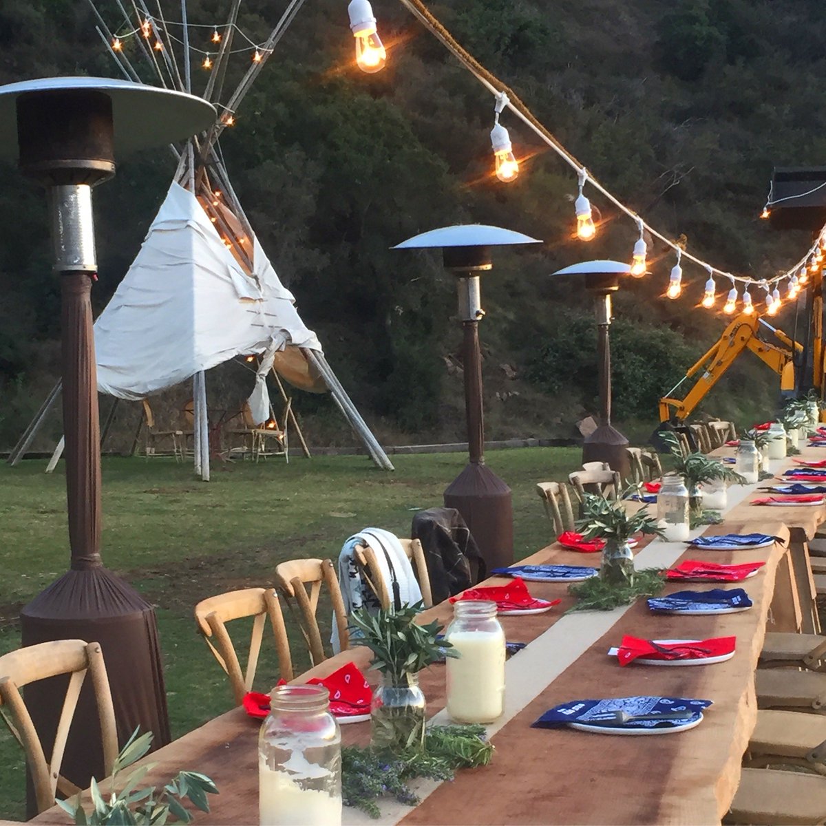 We spent a magical night in Malibu dining under the stars <a href="/OneGunRanch/">ONE GUN RANCH</a> Blue Moon Dinner and you can too. Read all about it.
#food #foodie #farmtotable #organic #biodynamic #bluemoon #onegunranch #Malibu #California wp.me/p3RMrv-1cN