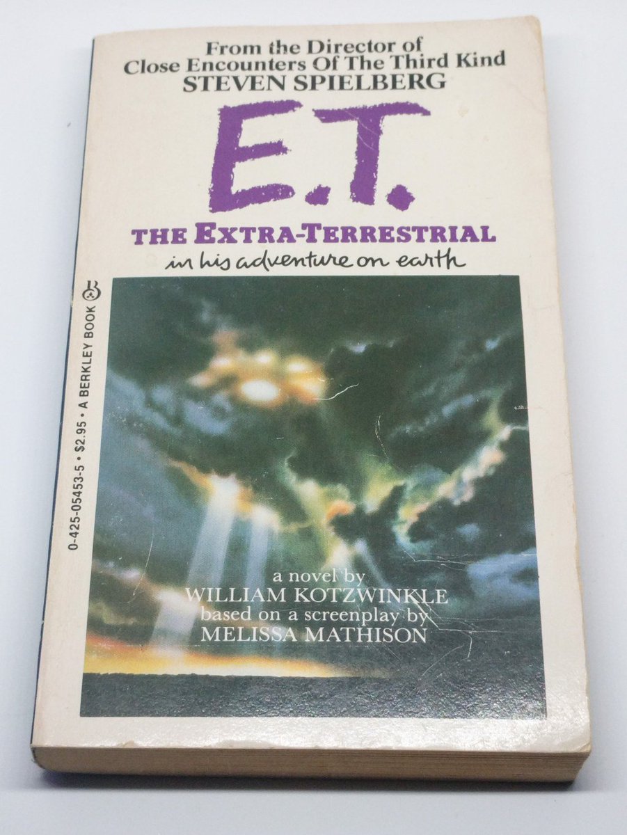 PaperbackCinema's tweet photo. E.T. THE EXTRA-TERRESTRIAL by William Kotzwinkle https://t.co/3O89ZkqYJR https://t.co/SXPMDb5692