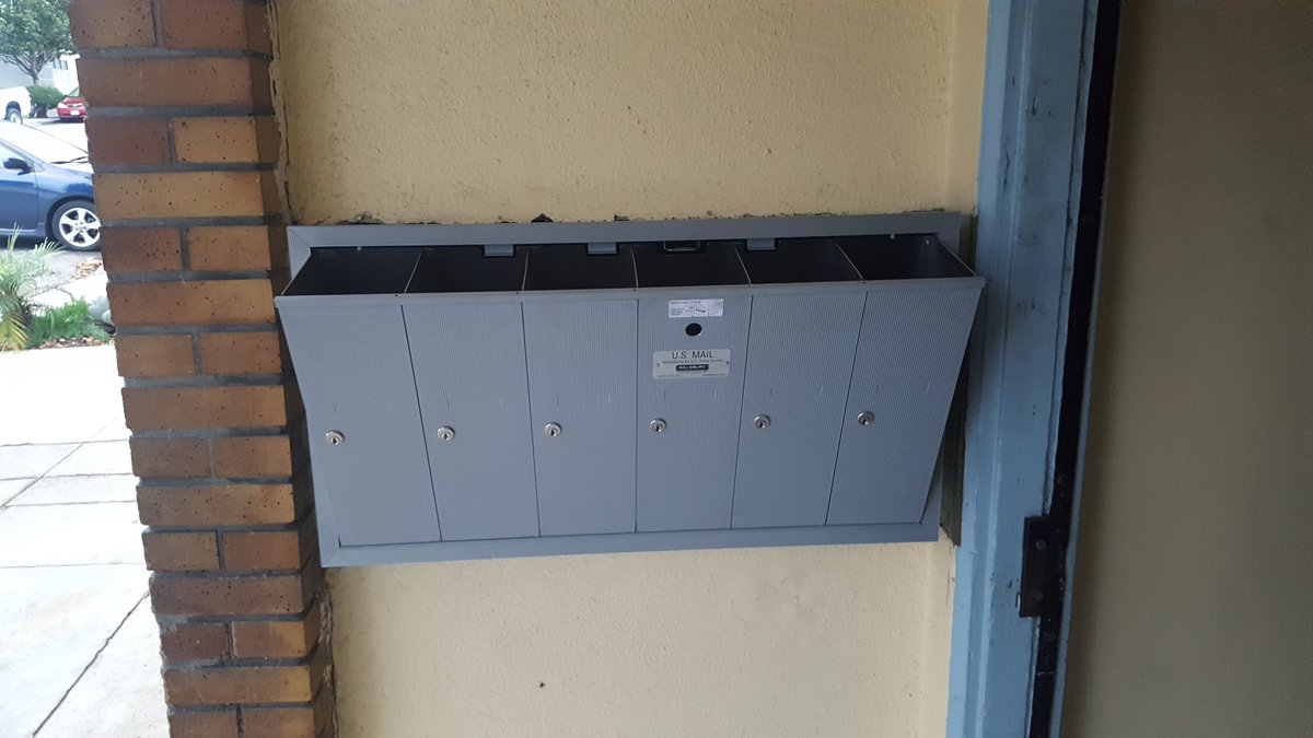 lock_genius's tweet photo. Install mailbox 6 unit for building + locks .
#locksmithsf #SanFrancisco #DalyCity #Pacifica  #lockout #rekey #changelock #SanRefael #BayArea . https://t.co/0y2MvgQMZ1