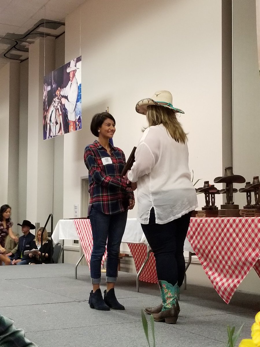 willclarkmhs's tweet photo. Magnolia ISD Fine Arts was well represented @RODEOHOUSTON as we took 3/72 auction spots. Out of 33,000 entries. https://t.co/2DQIc9avFy