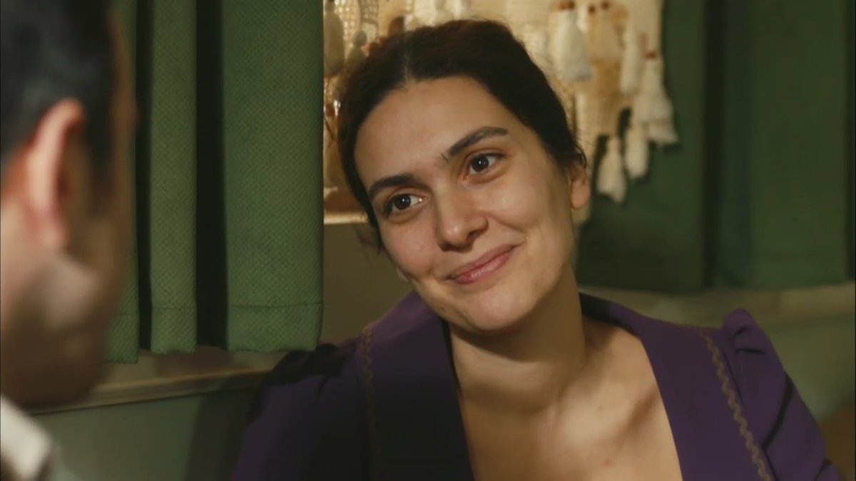 sadecebirhatun's tweet photo. Bu nasil bir tatlık yahuuuuuu 🌸💕
#BergüzarKorel :: #VatanımSensin https://t.co/BNUxLjH0Jq