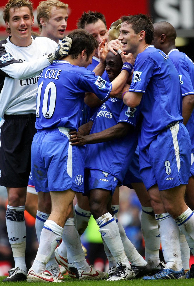 ChelseaFC's tweet photo. Happy birthday to Claude Makelele - the only Chelsea player to have had a position named after him! 🎉 https://t.co/zS9tiaxwe1