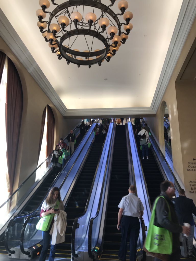 IdeaworksAgency's tweet image. @Catersource_llc, here we come! Checking in now! #Catersource #Catersource2018 #VivaLasVegas