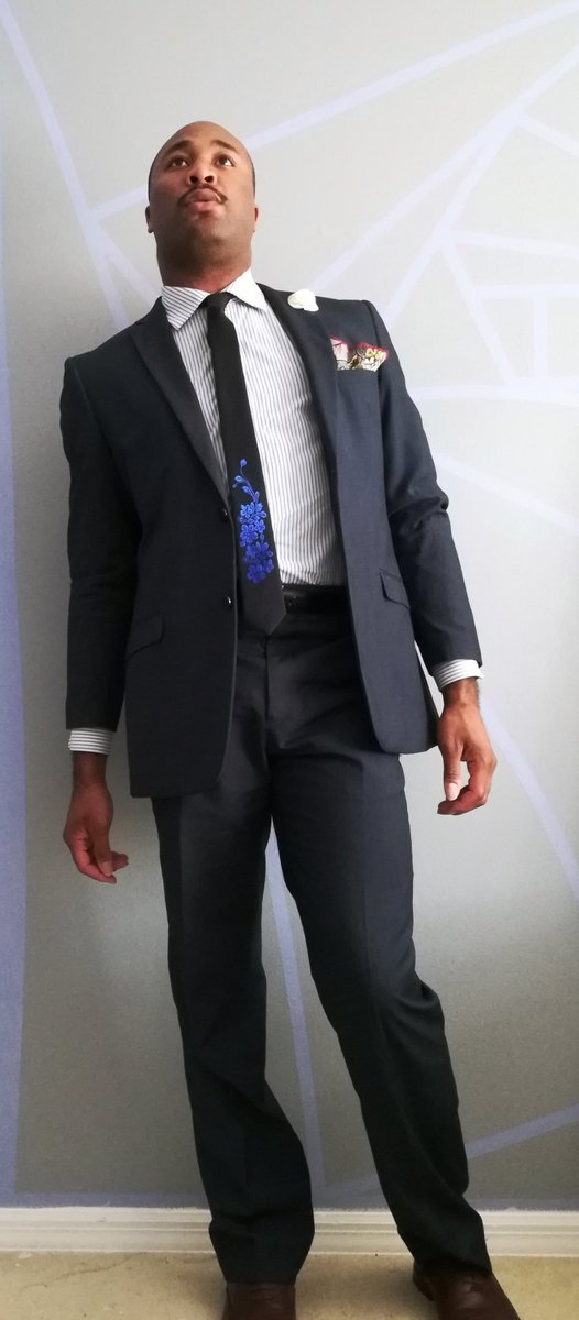 anOFFICIALstmnt's tweet photo. #OOTD: #Viscontalamode is wearing a #blue #suit, a #floral #black #tie, a #white #boutonniere, and a #striped #blue &amp; #white #shirt . #malefashionblog #mencouture #menfashions #menstyleguide #mensuitstyle #mensweardaily #outfits #outfitoftheday #men #mensfashion #lookbook #wiwt https://t.co/4hjyxFZUgA