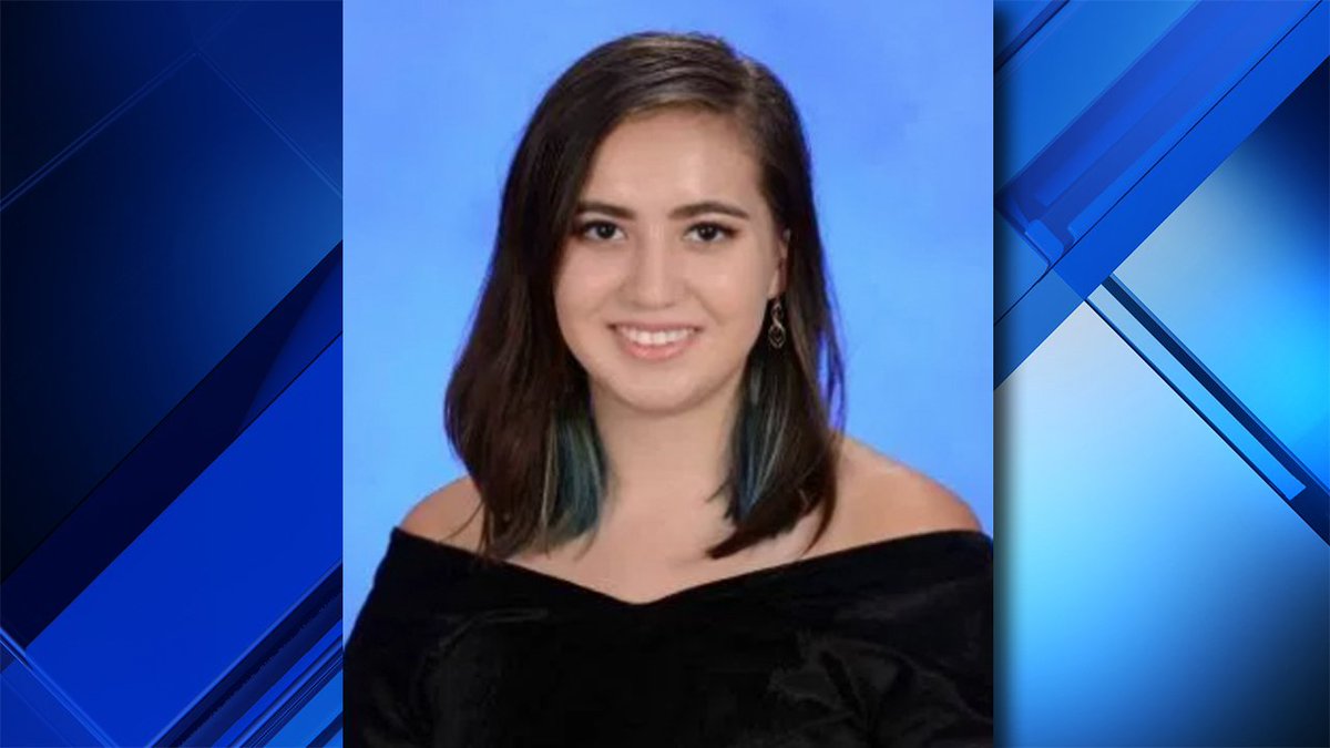 'She was going to change the world,' family says of slain Stoneman Douglas student bit.ly/2BBwHhE https://t.co/7l6pWQMRW2