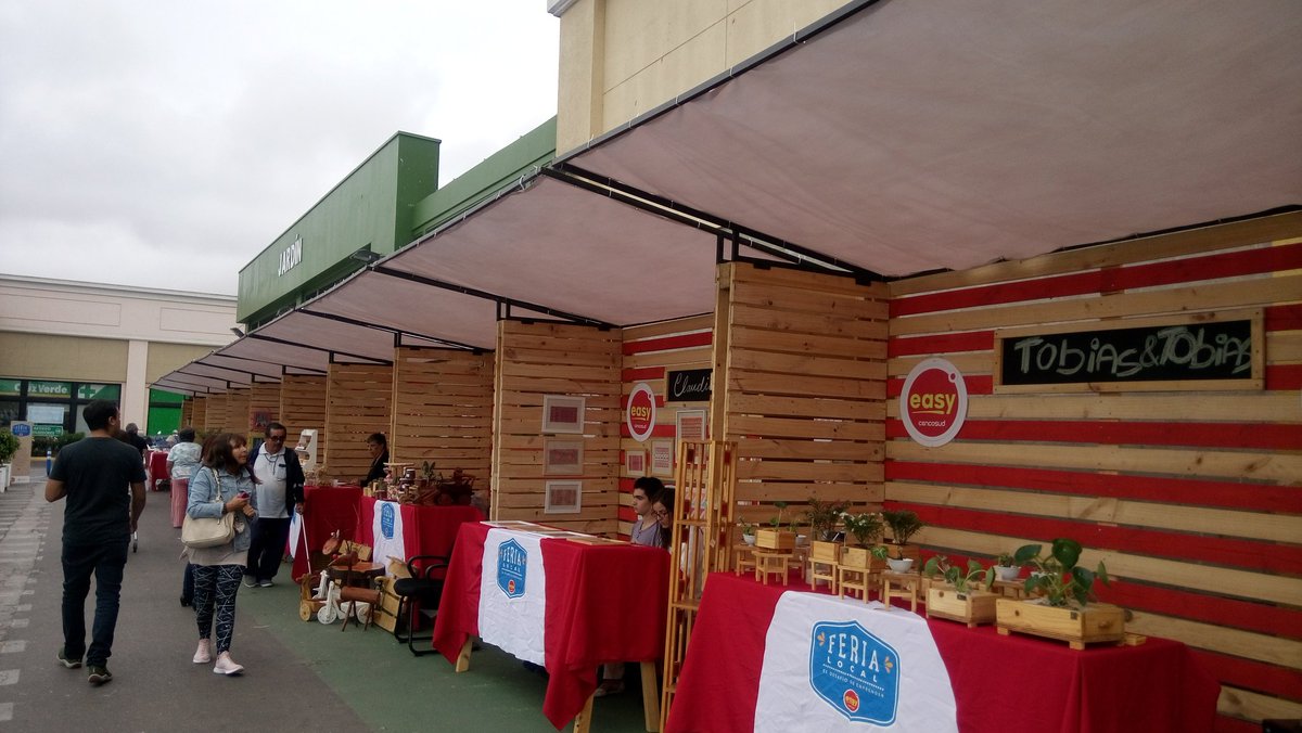 chef_edgardo's tweet photo. No se olvide último día al costado de la entrada principal del #Easy, en la @LaSerena_Chile , productores emprendedores en #FeriaLocal
"El desafio de emprender" , estarán hasta las 20:00 vistilos grandes novedades .!!😊👏👏 @Ju_carvajal @TiraTuDato https://t.co/z06CUMbxbz