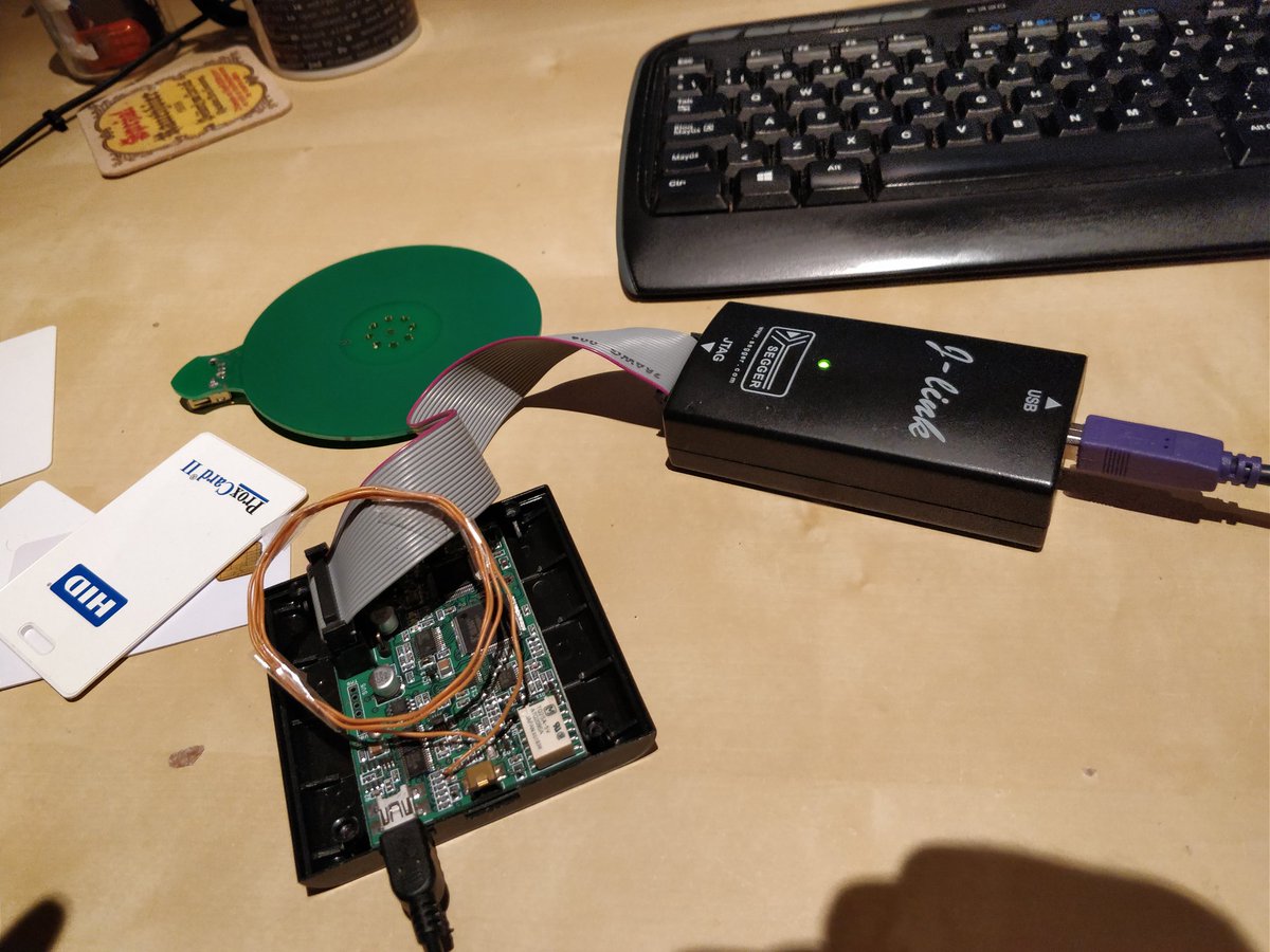 enovella_'s tweet image. Recovering my old @proxmark3 via JTAG. Sad because #openocd website was offline during this weekend and didn&apos;t work on Linux box. #rfid