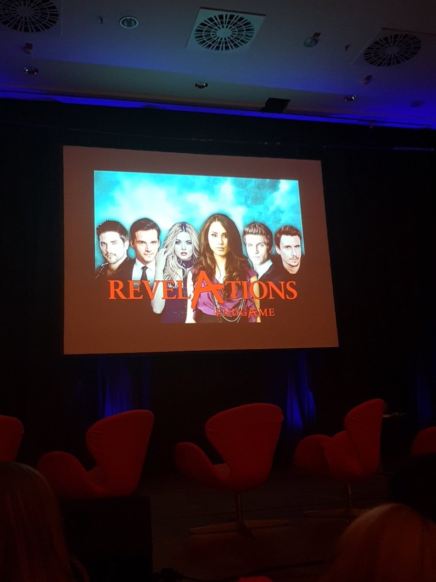 RevEndgAmeEvent's tweet image. The Livestream starts in a few minutes! We are ready. Are you? #RevelationsEndgame #pllcon