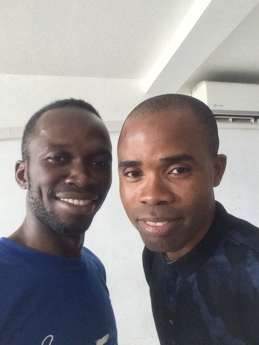 abdoul22kone's tweet photo. Unforgetable saturday of #MasterClassBDS with @biwalogo @YEFIEN_COM @aboukam @AmessiVendome #Digitalkoné #Digeetalife https://t.co/c4l8F96HQ2 https://t.co/6XG0HohCA8