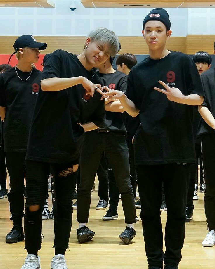 bangtanahgase12's tweet photo. My main ship and Hyunsuk is so hyperโค
#choihyunsuk #kimbyeongkwan #acejason https://t.co/ryJon9NL4B