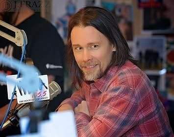 TatianaAugusta4's tweet photo. This week @MylesKennedy gave us the gift to be live at @WDHAFM @CoorsLight Studio. Such a beautiful performance!!! #YearOfTheTiger and #HauntedbyDesign
@alterbridge
https://t.co/IjlCwpq97t https://t.co/CTVkvfdzpt